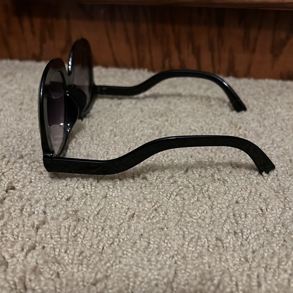 Designer DIOR Round Sunglasses - Picture 4 of 7